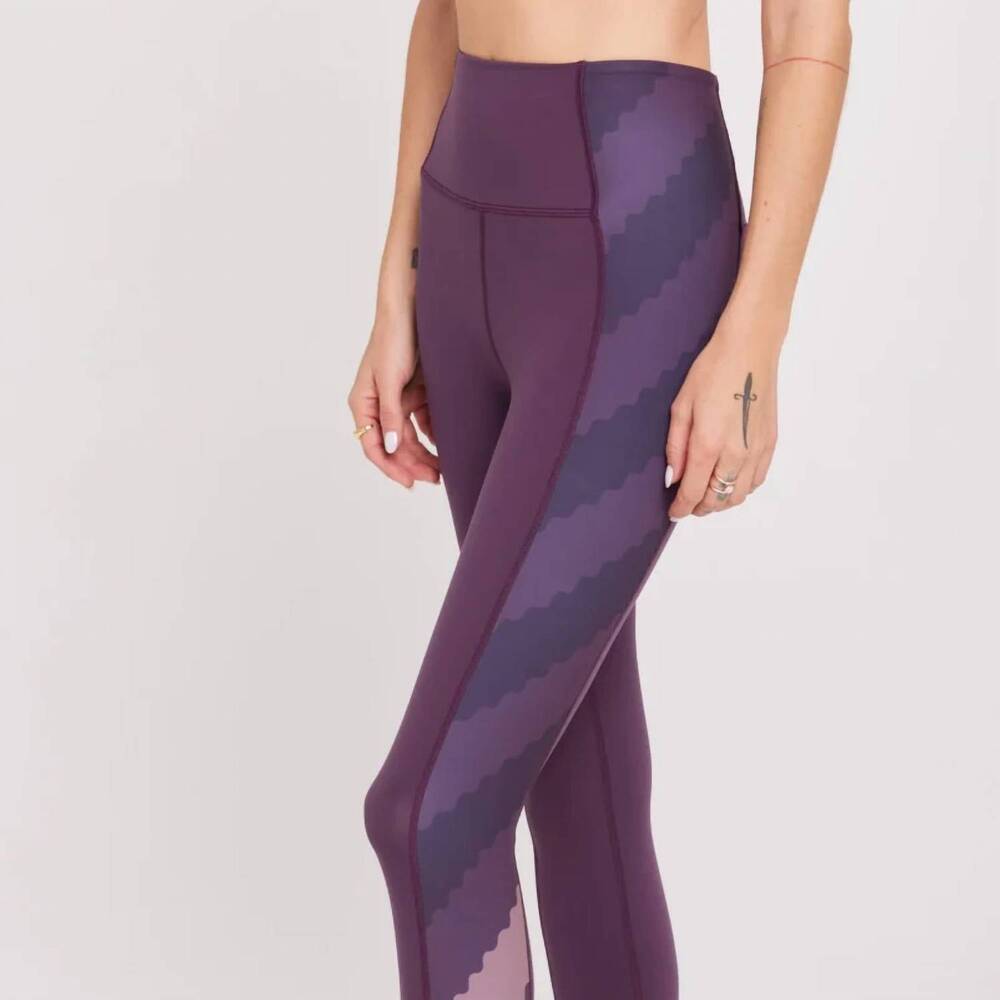 NEW SPIRITUAL GANGSTER gia dream tech leggings in midnight plum
